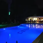 Ξενοδοχείο Cenk Bey 3*