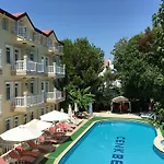 Ξενοδοχείο Cenk Bey 3*