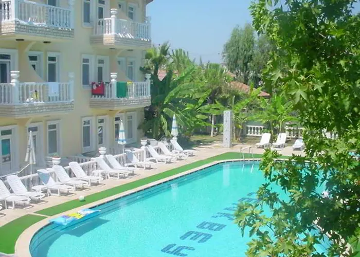 Hotel Cenk Bey 3*