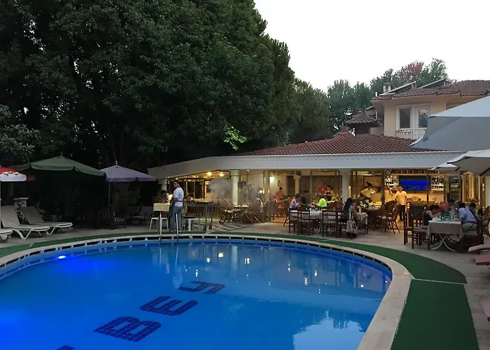 Hotel Cenk Bey 3*