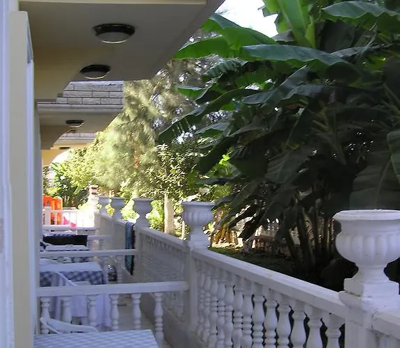 Hotel Cenk Bey 3*